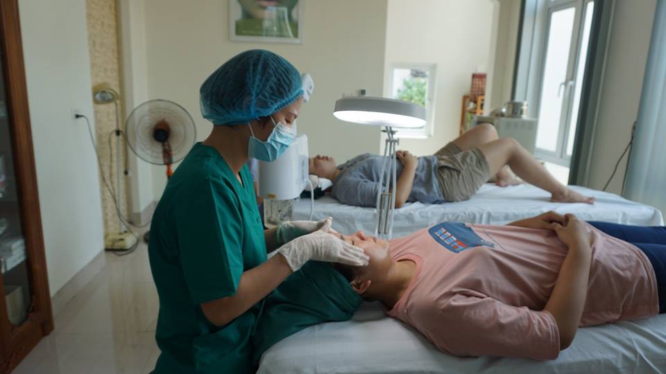Lấy nhân mụn hiệu quả và an toàn