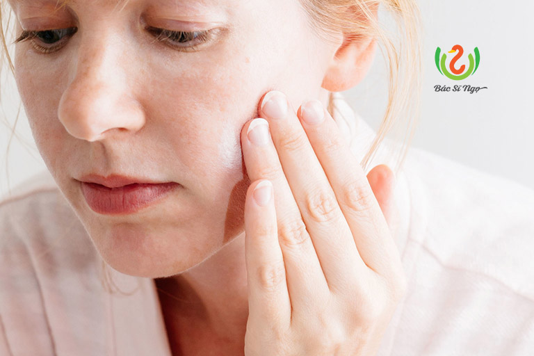 Phân biệt giữa mụn trứng cá và Rosacea