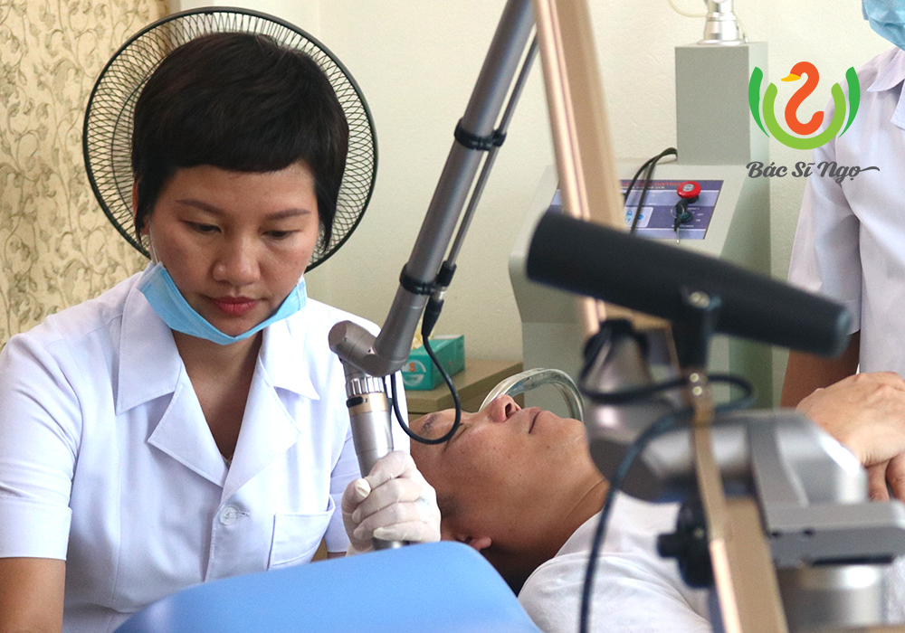 điều trị mụn trứng cá uy tín